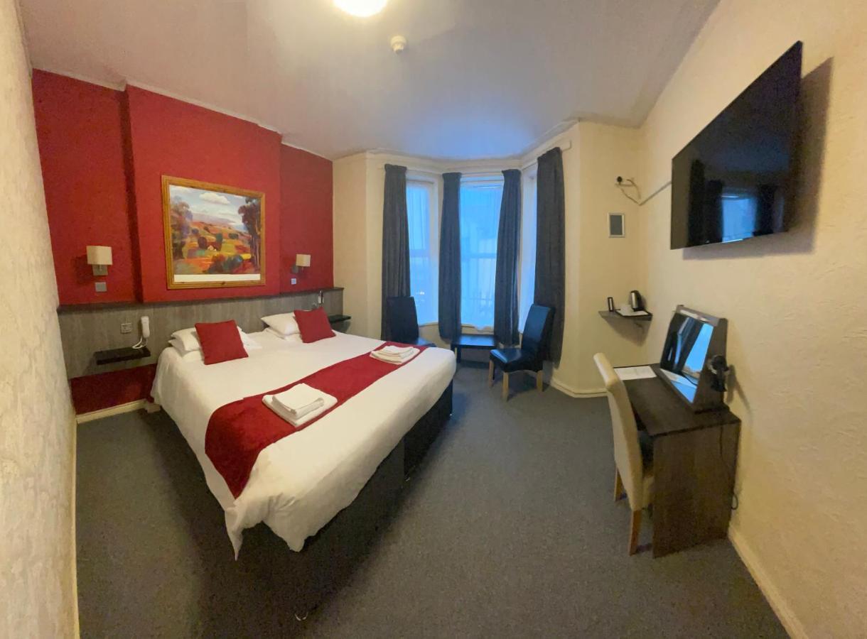 The Port Hotel Portrush Dış mekan fotoğraf
