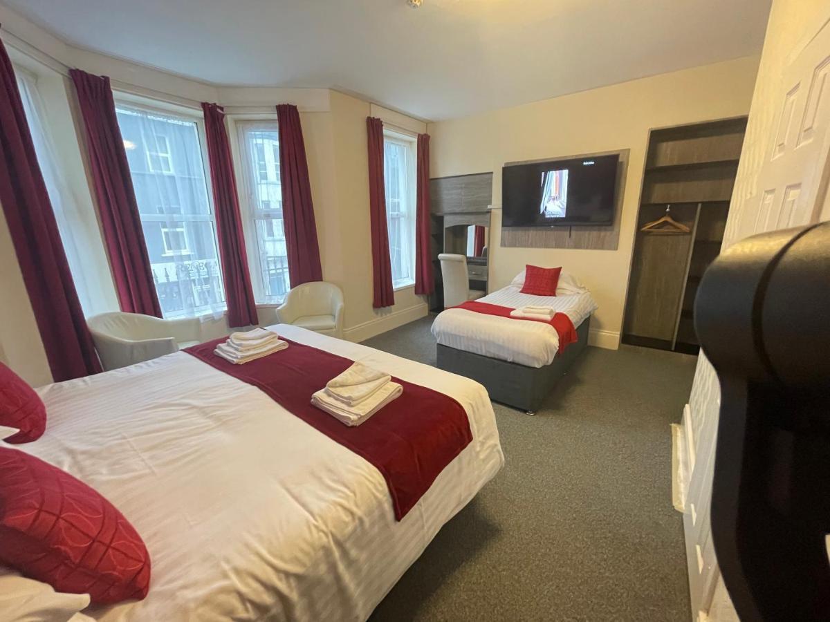 The Port Hotel Portrush Dış mekan fotoğraf
