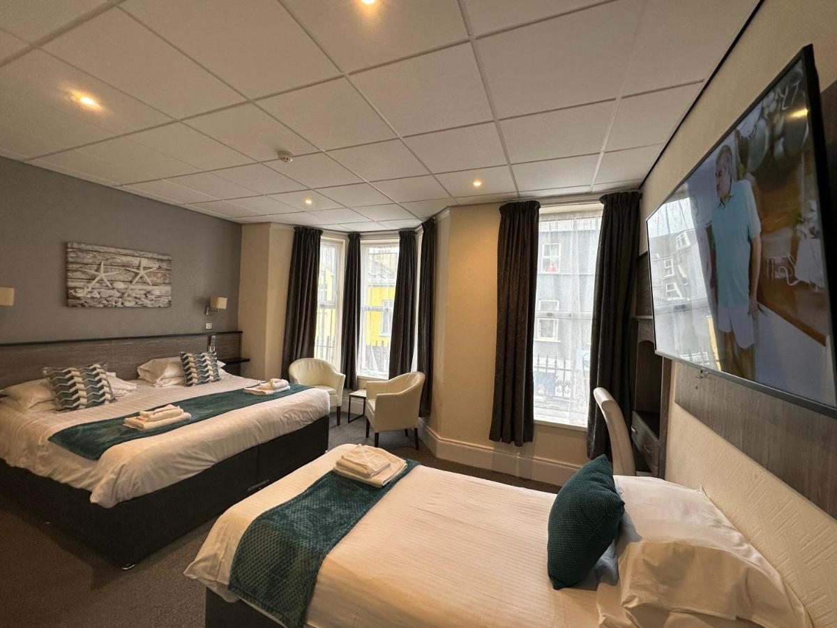 The Port Hotel Portrush Dış mekan fotoğraf